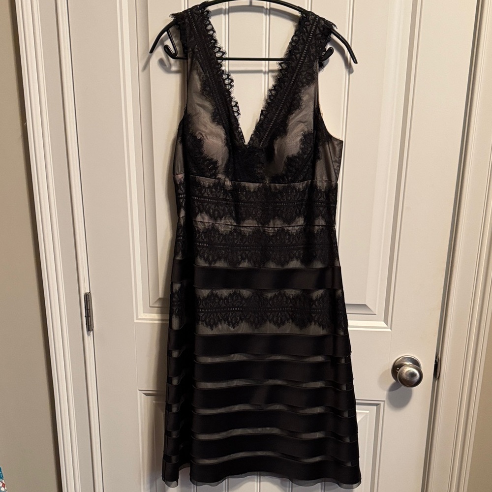 Elegant Black Lace Dress